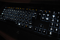  Illuminated Keyboard k740͗